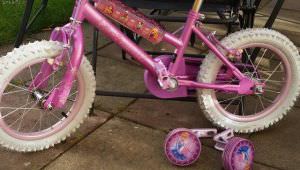 Girls Disney Princess bike aged 3-5 yrs