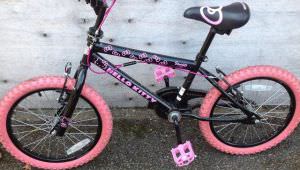 Girls Hello Kitty Bicycle