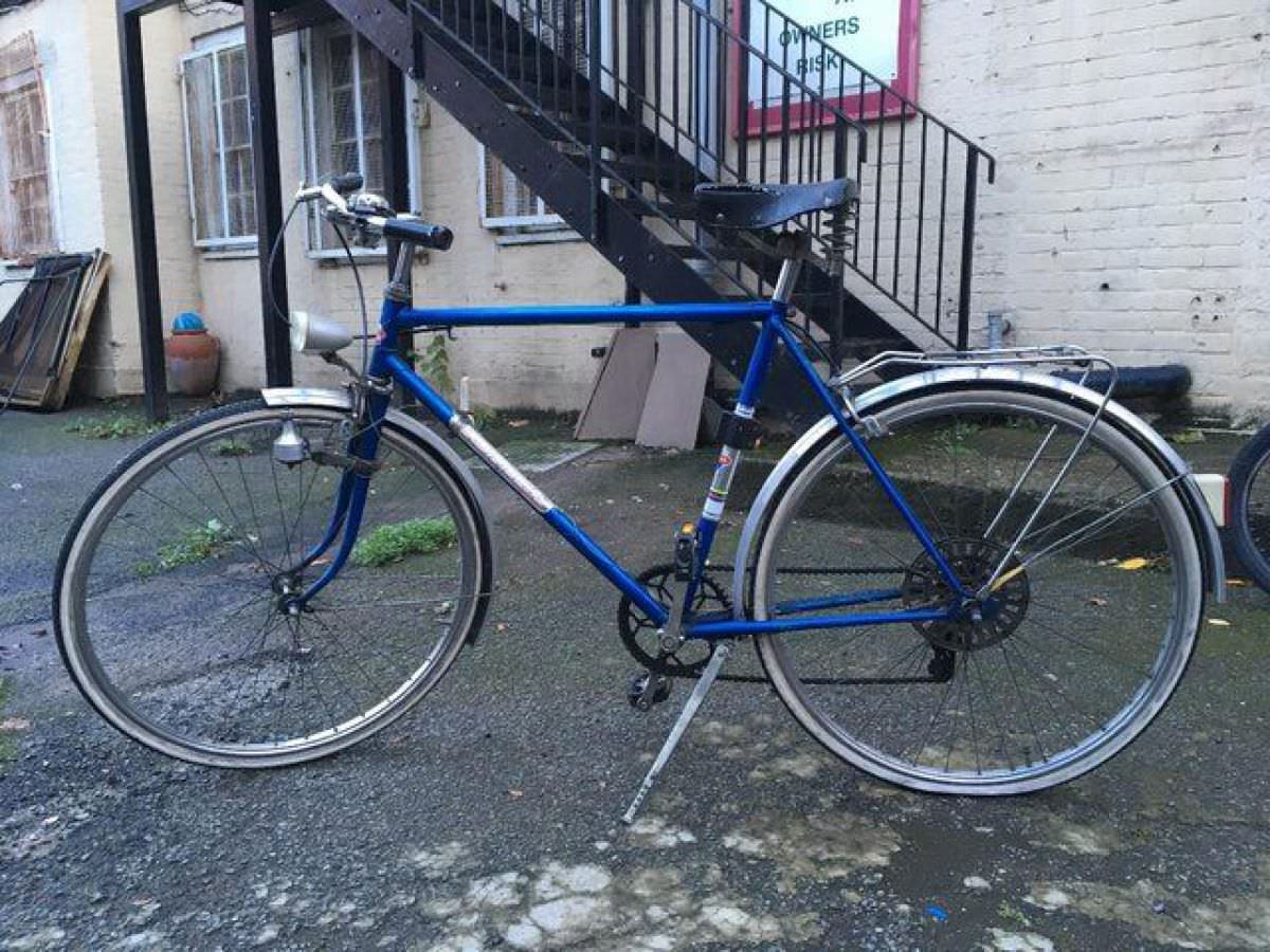 Blue Vintage Bicycle, inc. lock, helmet, pump & puncture kit