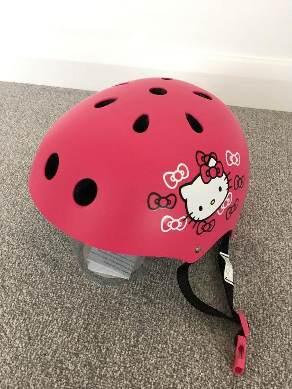Hello Kitty Helmet - Excellent condition
