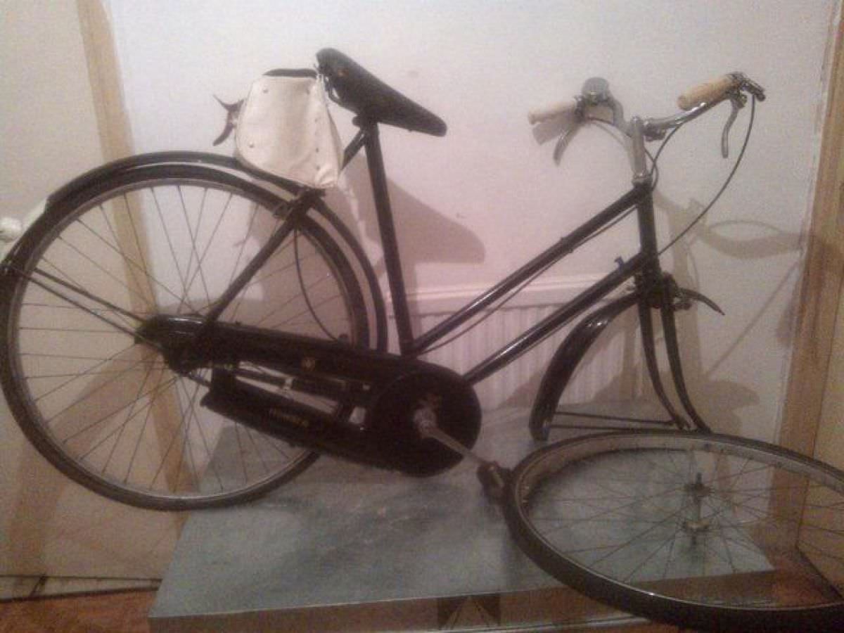 Vintage Ladies Humber bicycle